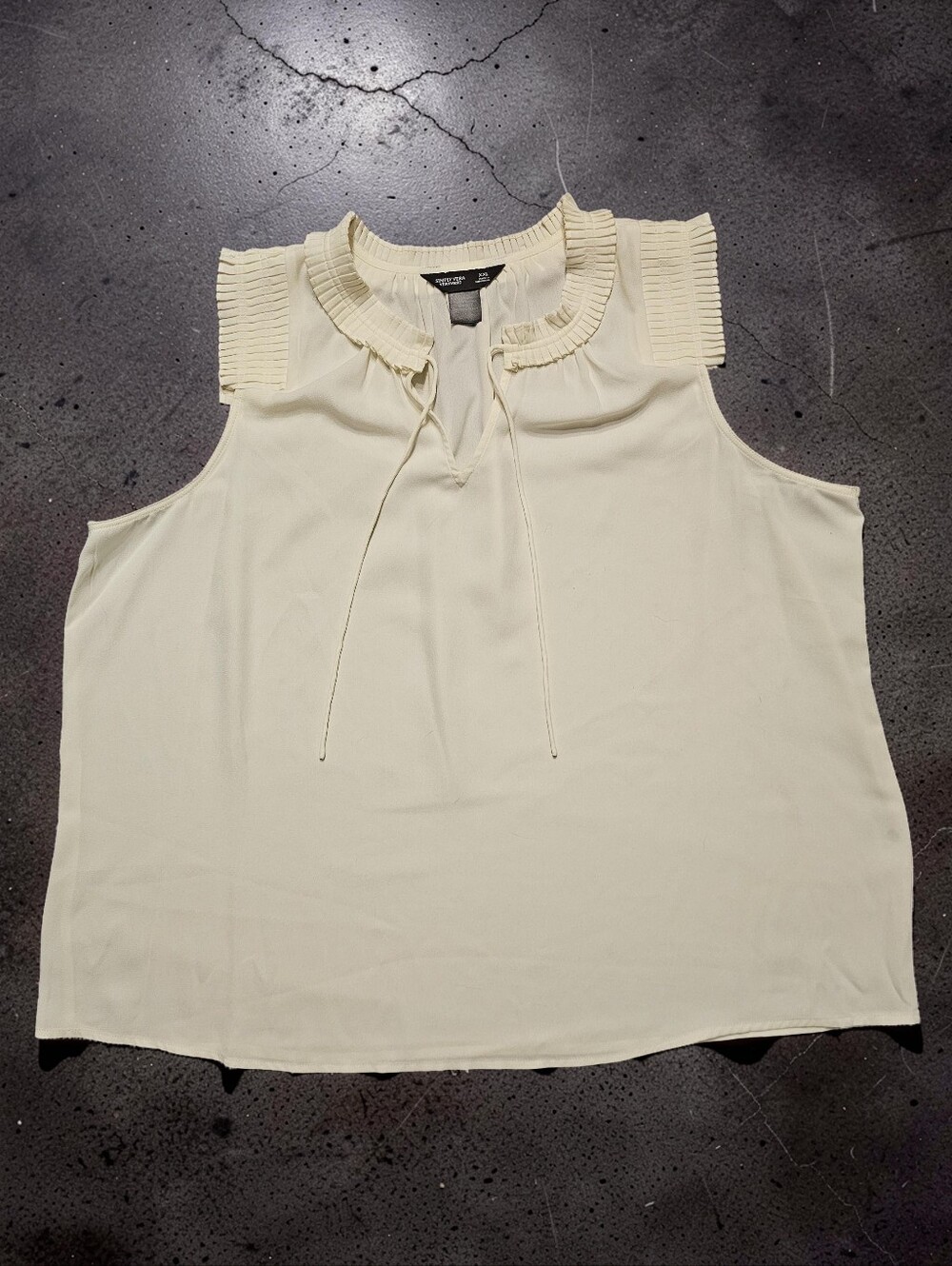 SIMPLY VERA Vera Wang Cream Pleated Tie-Neck Sleeveless Blouse.Size XXL. NWT!